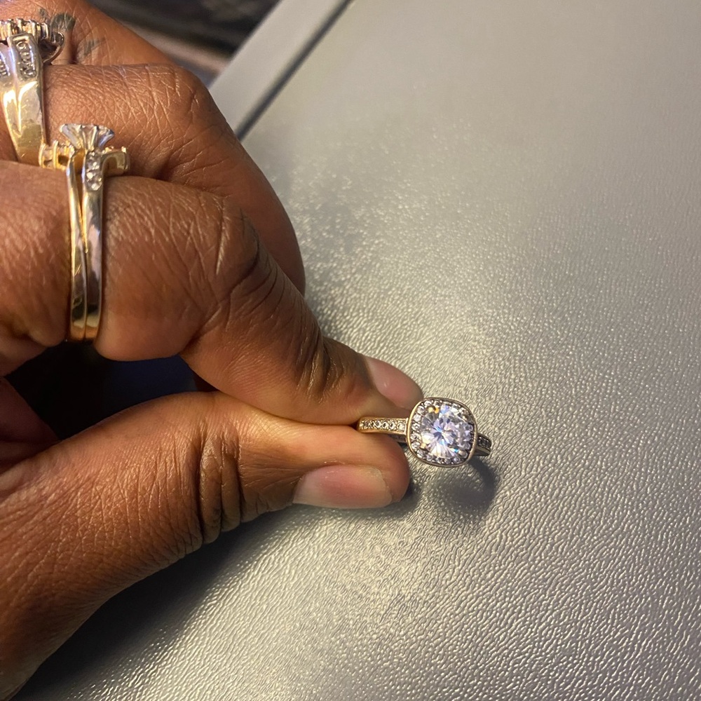 Ring - Picture 4 of 4